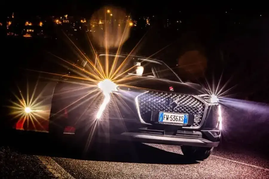 7 vantagens e 2 desvantagens dos far�is de LED