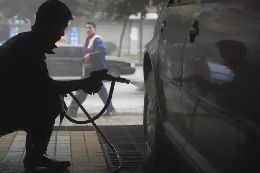 Como limpar as rodas do seu carro de forma eficiente e deixá-las como novas