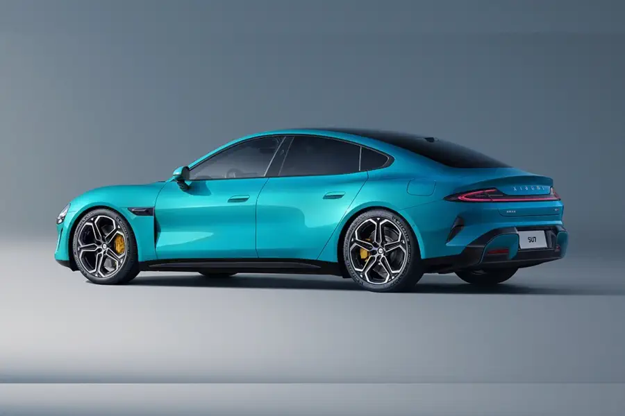 Desempenho de Ferrari e 800km de autonomia. Este é o Xiaomi SU7
